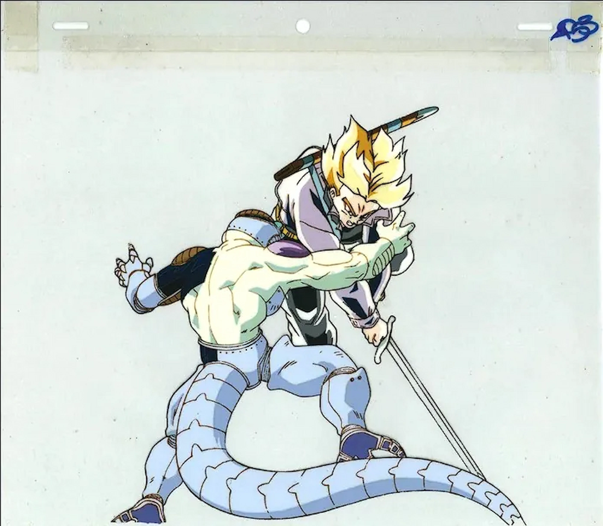 Celluloïd d'animation officiel de Dragon Ball Z illustrant Trunks du Futur en Super Saiyan tranchant violemment Mecha Freezer avec son épée, présentant les perforations de studio traditionnelles dans la marge supérieure.